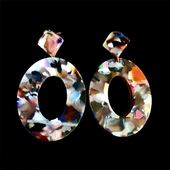 3 Pairs Fashion Earrings - Picture 2 of 4